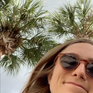 Meet your Posher, Goda